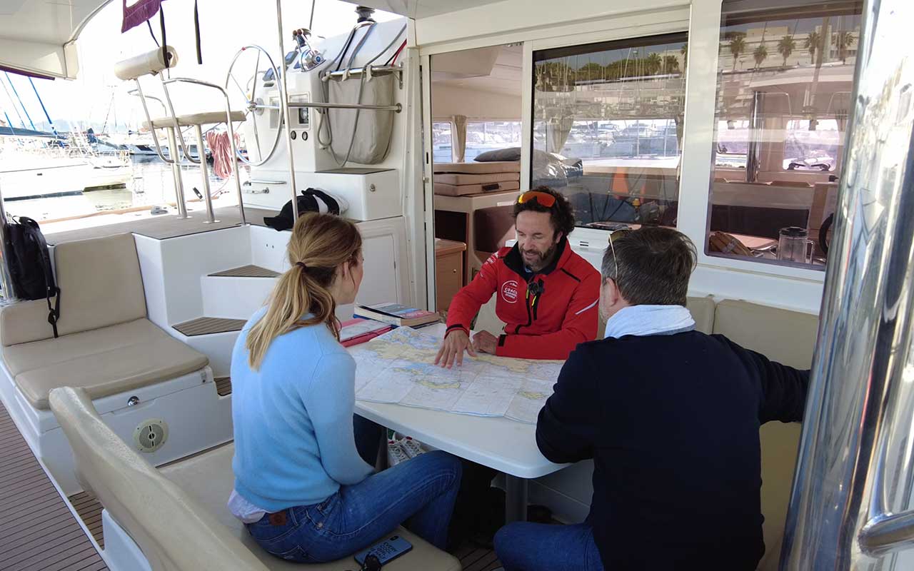 Stage initiation catamaran : jour 1 dans la peau d'un stagiaire